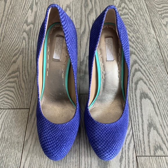 Beautiful Rachel Roy Blue Textured Pumps 😍💙 - Picture 6 of 9
